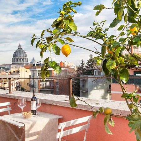 Postcard From St Peter'S Dome Appartement Buitenkant foto