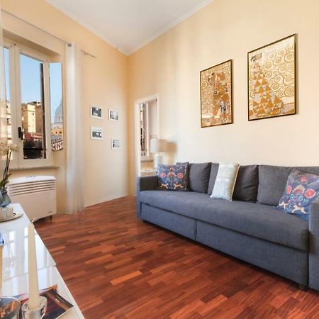 Postcard From St Peter'S Dome Appartement Buitenkant foto